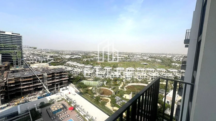 Appartement de 2 chambres à Golfville, UAE No. 1084 № 1