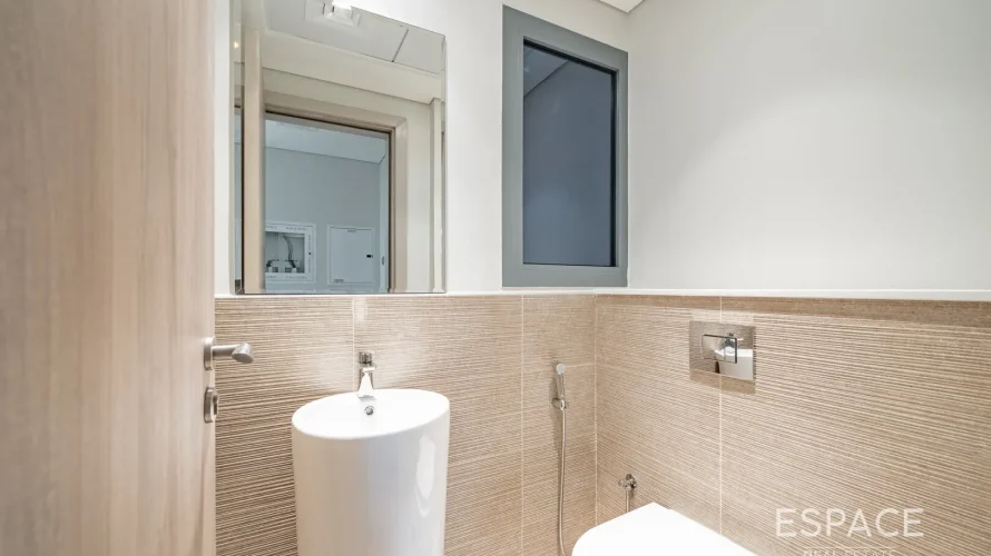 Appartement de 2 chambres à Dubai Hills Estate, UAE No. 913 № 3