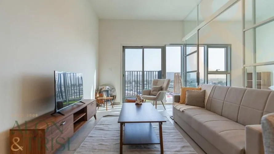 Appartement de 2 chambres à Golfville, UAE No. 730 № 1