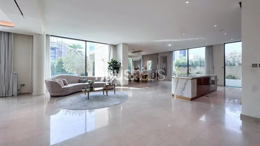 Villa de 6 chambres à Parkway Vistas, UAE No. 443 № 6