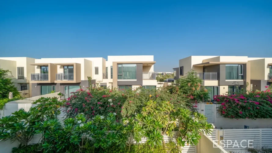 Villa de 4 chambres à Dubai Hills Estate, UAE No. 1886 № 2