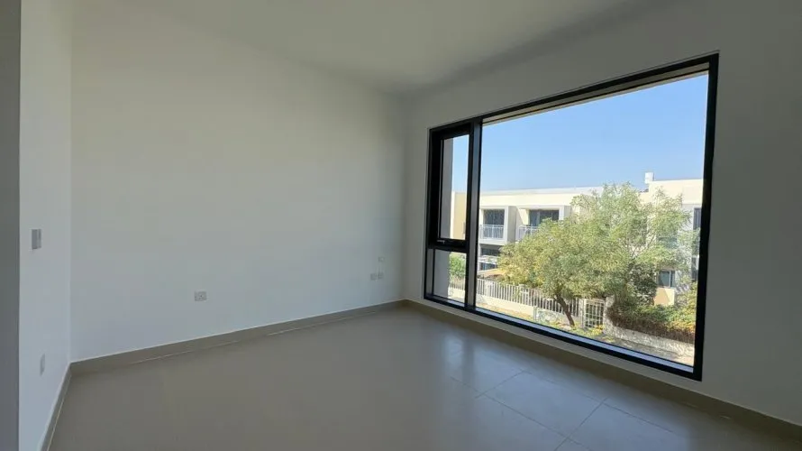 Villa de 4 chambres à Maple 1, UAE No. 2270 № 3