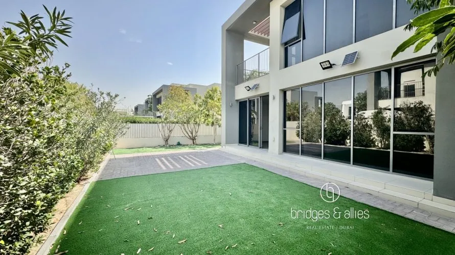 4 bedrooms villa for sale , Dubai Hills Estate, Dubai, UAE No. 1147 № 1