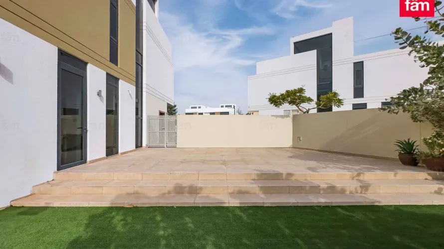 3 bedrooms villa for sale , Dubai Hills Estate, Dubai, UAE No. 589 № 2