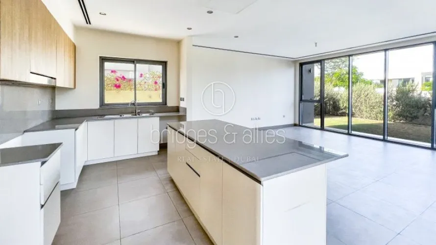 4 bedrooms villa for sale , Dubai Hills Estate, Dubai, UAE No. 1147 № 3