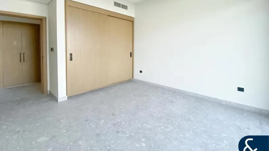 GOLF SUITES in Dubai Hills Estate, UAE No. 17 № 6