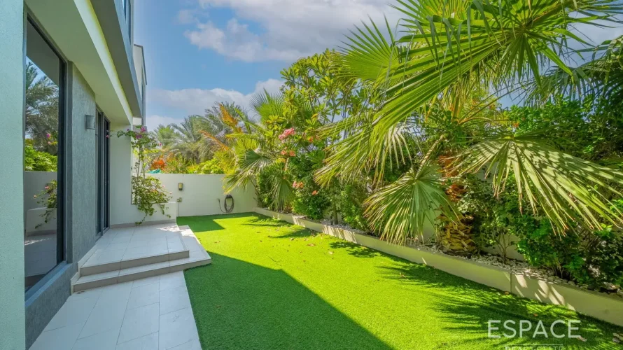 4 bedrooms villa for sale, Dubai Hills Estate, Dubai, UAE No. 1884 № 1