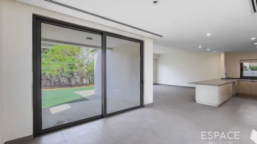 4 bedrooms villa for sale, Dubai Hills Estate, Dubai, UAE No. 1875 № 2